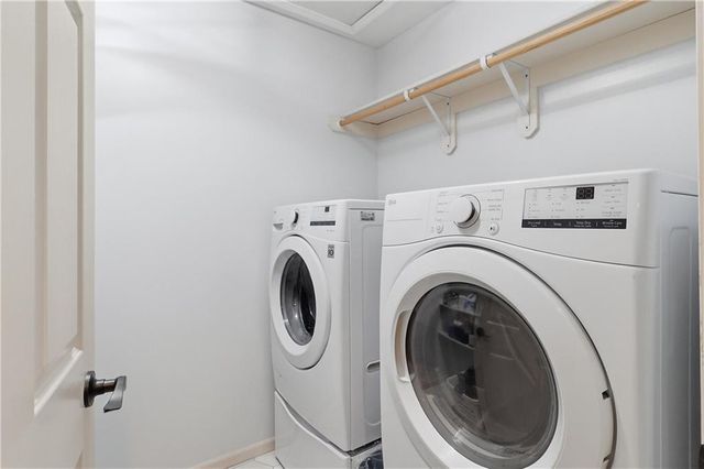 2007 Sequoia Drive, Raymore, MO 64083