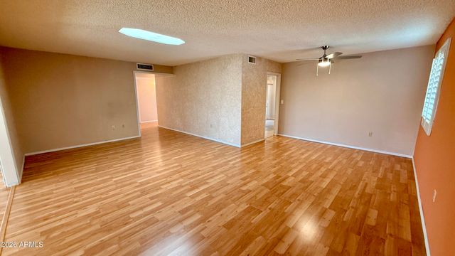 10015 W MOUNTAIN VIEW Road, Sun City, AZ 85351