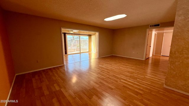 10015 W MOUNTAIN VIEW Road, Sun City, AZ 85351