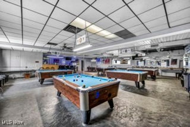 5348 E Lake Road, Sheffield Lake, OH 44054