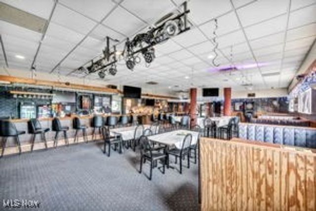 5348 E Lake Road, Sheffield Lake, OH 44054