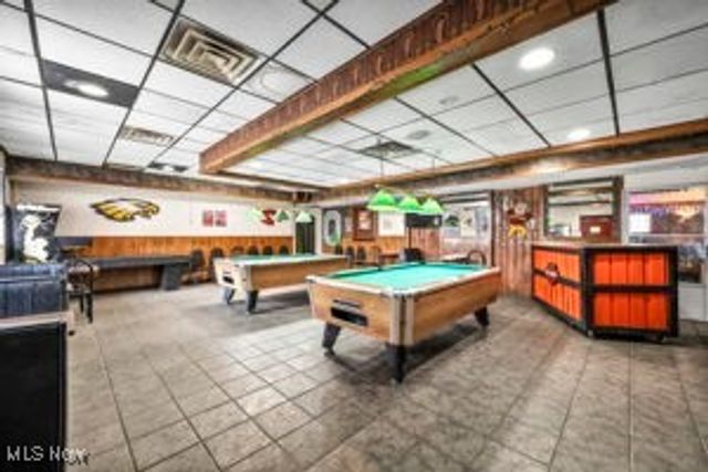 5348 E Lake Road, Sheffield Lake, OH 44054