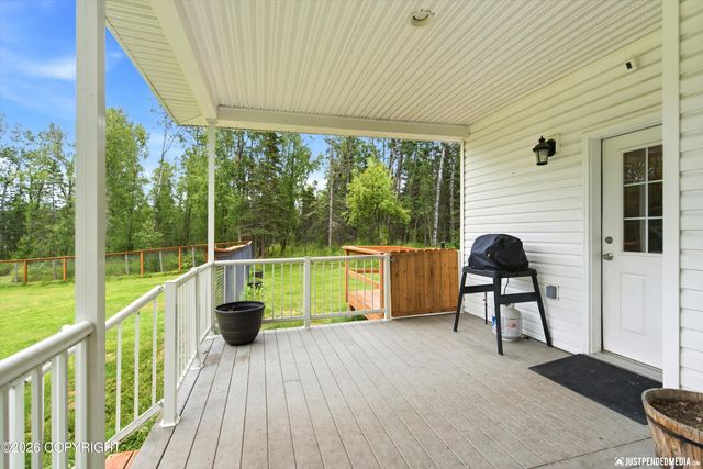 1711 E Colt Circle, Wasilla, AK 99654