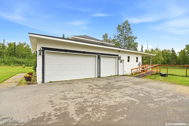 1711 E Colt Circle, Wasilla, AK 99654
