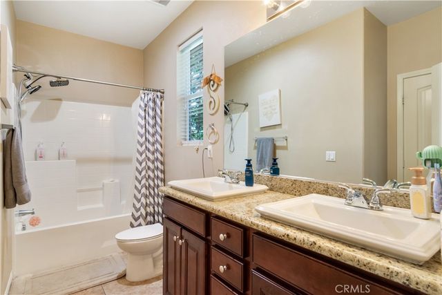 1294 Burgundy Rose, Beaumont, CA 92223