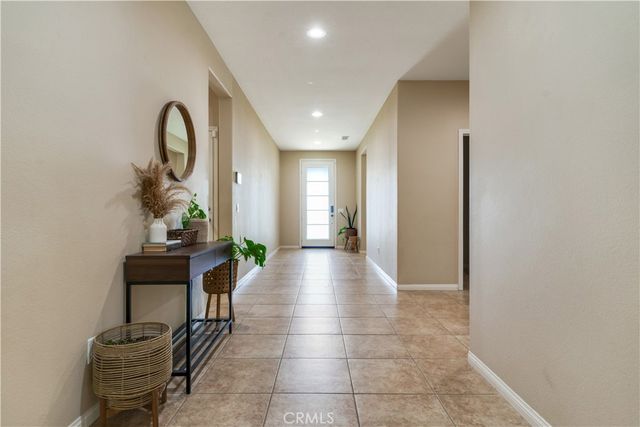 1294 Burgundy Rose, Beaumont, CA 92223