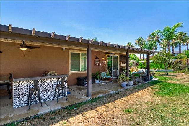 1294 Burgundy Rose, Beaumont, CA 92223