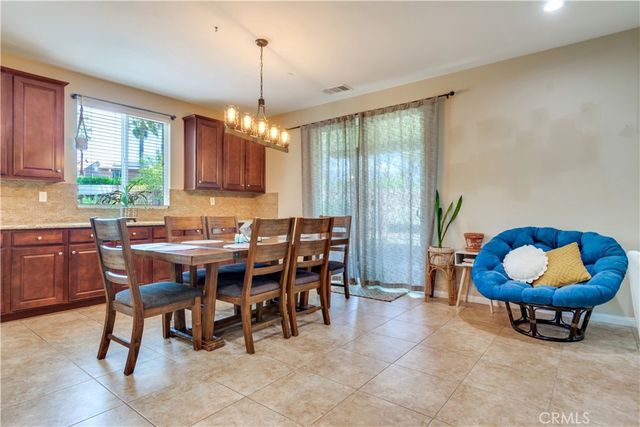 1294 Burgundy Rose, Beaumont, CA 92223