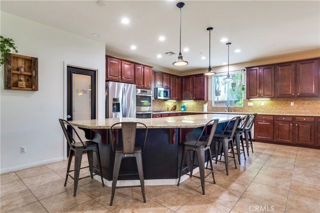 1294 Burgundy Rose, Beaumont, CA 92223