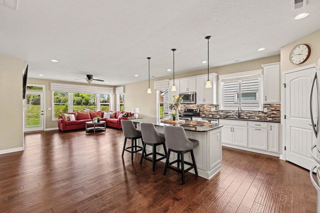 1332 Woodlawn Court, Union, KY 41091