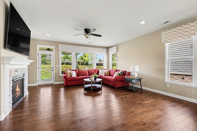 1332 Woodlawn Court, Union, KY 41091