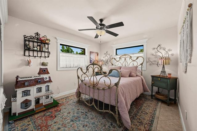 427 SW 34TH STREET, Cape Coral, FL 33914