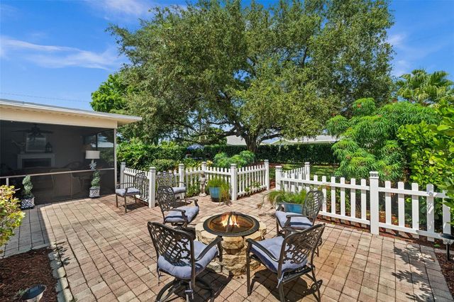 427 SW 34TH STREET, Cape Coral, FL 33914