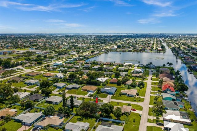 427 SW 34TH STREET, Cape Coral, FL 33914