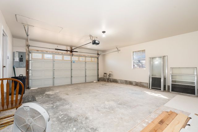 616 S Files Street, Itasca, TX 76055