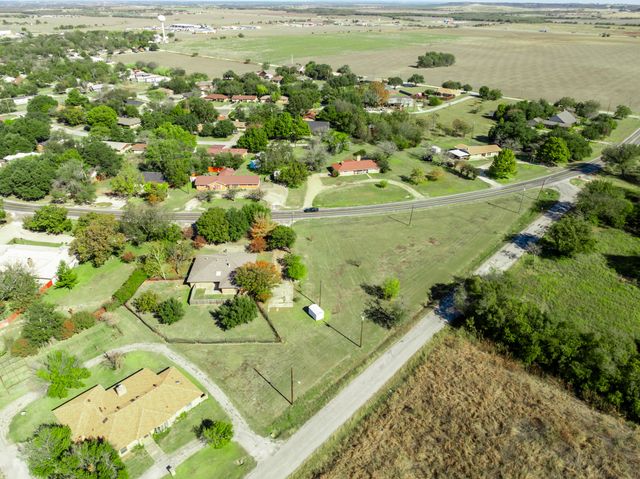 616 S Files Street, Itasca, TX 76055