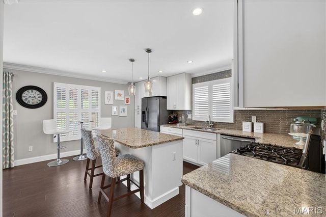 548 Windsor Mill Drive, Ballwin, MO 63011