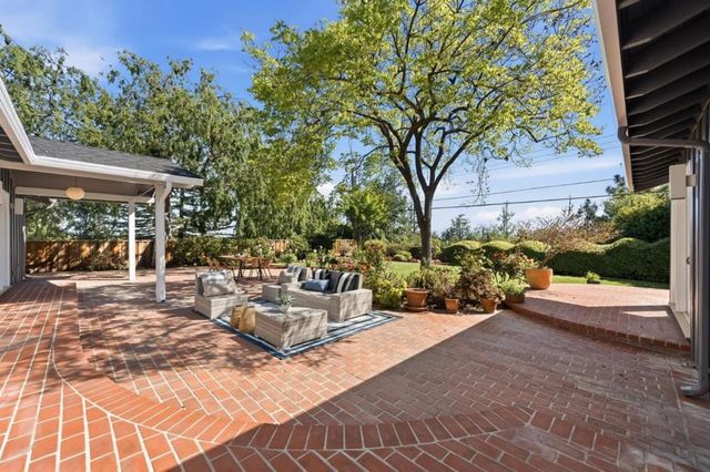 873 Lockhaven Drive, Los Altos, CA 94024