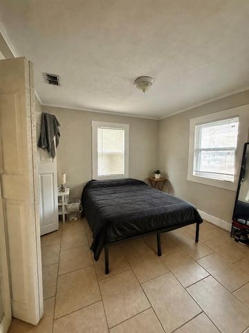 3435 4TH AVENUE S, St Petersburg, FL 33711