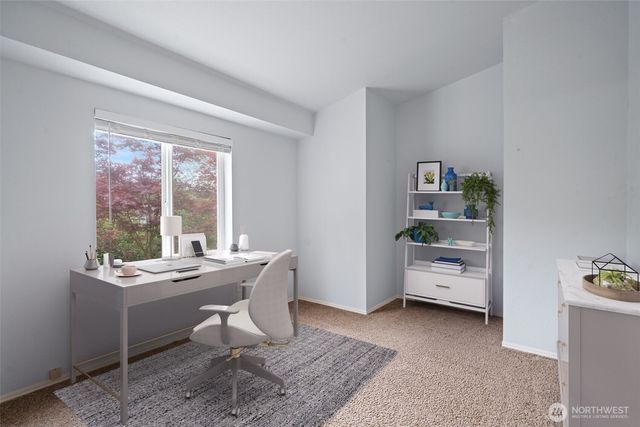 900 NE Saturn Lane, Bremerton, WA 98311