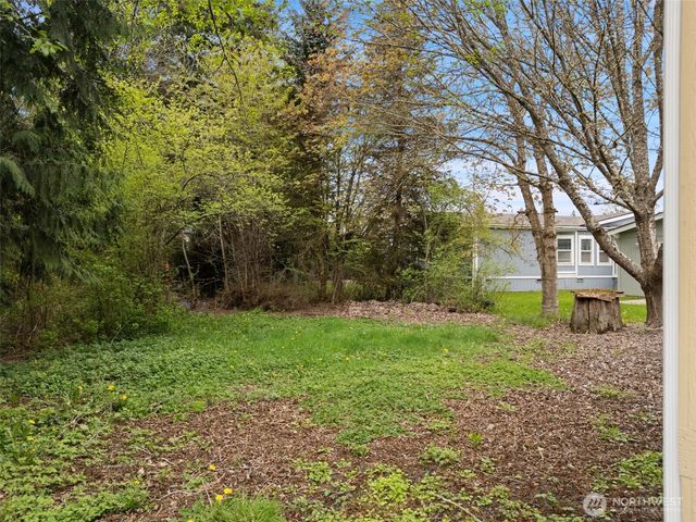 900 NE Saturn Lane, Bremerton, WA 98311