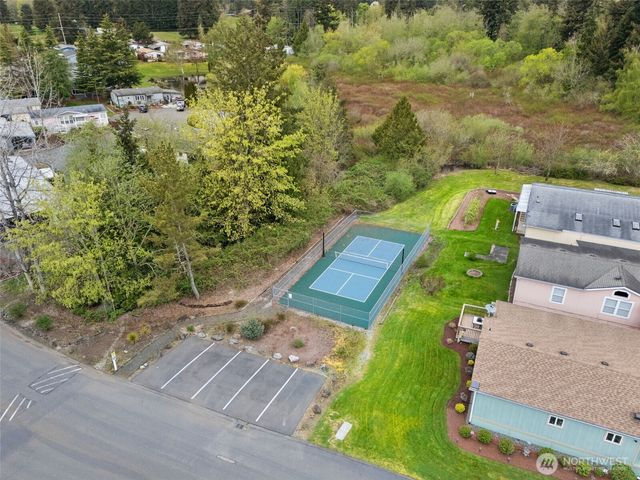 900 NE Saturn Lane, Bremerton, WA 98311