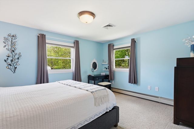 9 Brady Rd Ext, Westborough, MA 01581