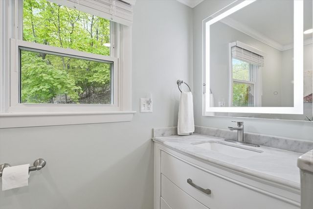 9 Brady Rd Ext, Westborough, MA 01581