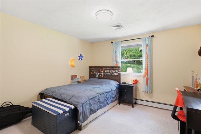 9 Brady Rd Ext, Westborough, MA 01581