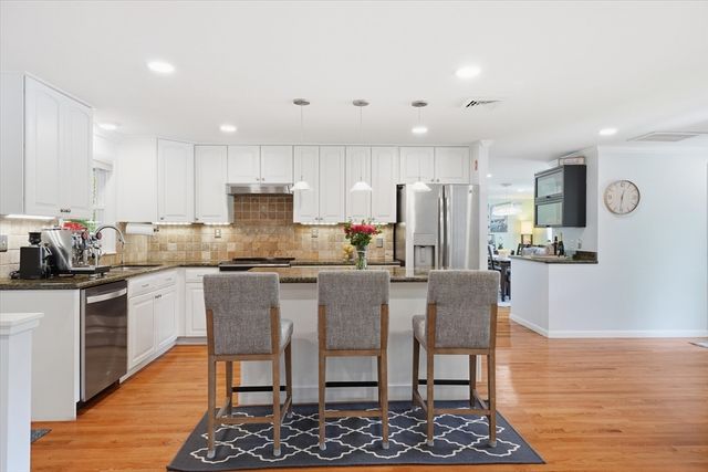 9 Brady Rd Ext, Westborough, MA 01581