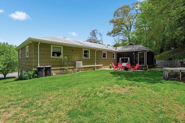 9 Brady Rd Ext, Westborough, MA 01581