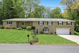 9 Brady Rd Ext, Westborough, MA 01581