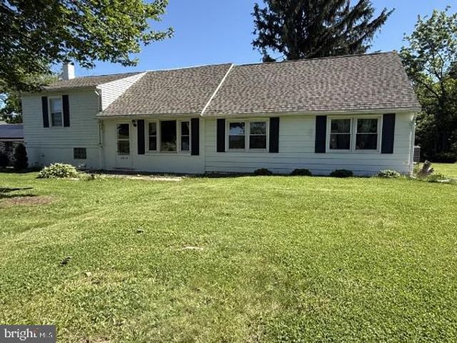 2913 BULL RD, York, PA 17408