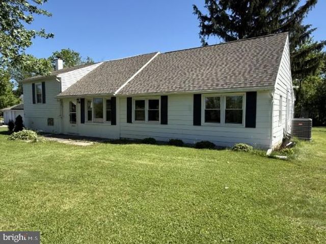2913 BULL RD, York, PA 17408
