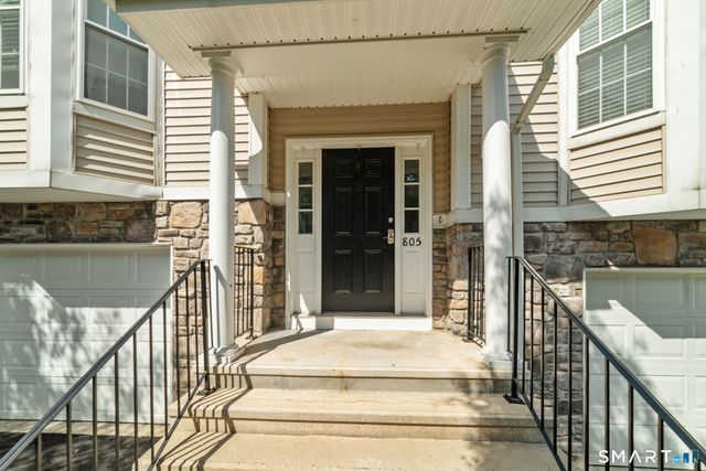 805 Sienna Drive 805, Danbury, CT 06810