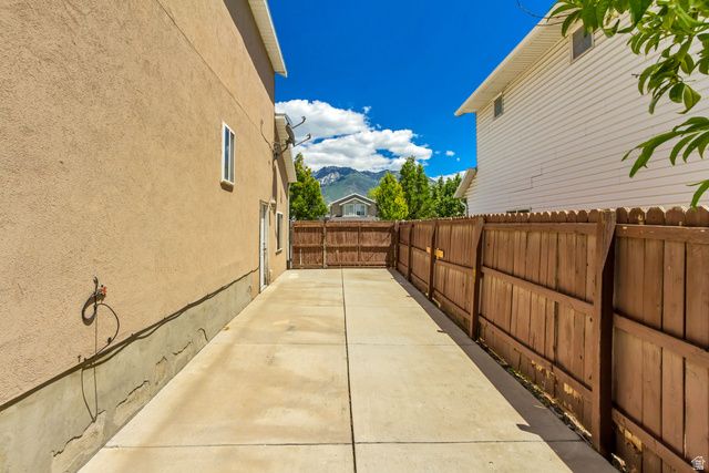 12542 S STONEBRIDGE CIR, Draper, UT 84020