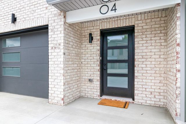 725 Hornbuckle Rd Unit B2, Clarksville, TN 37043