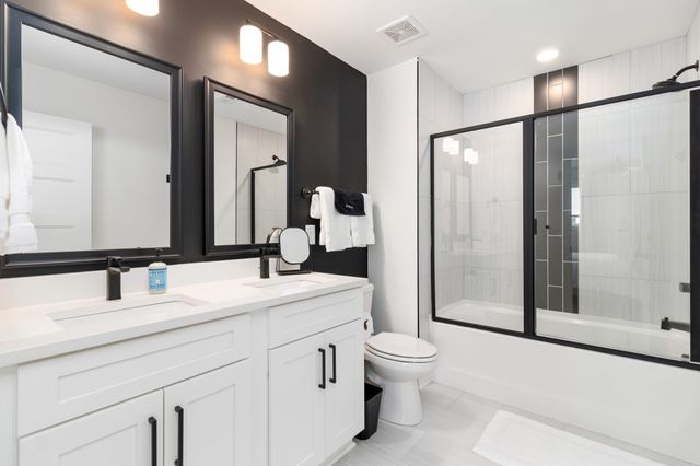 725 Hornbuckle Rd Unit B2, Clarksville, TN 37043