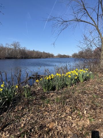 26 Waverly Street 202, Boston, MA 02135