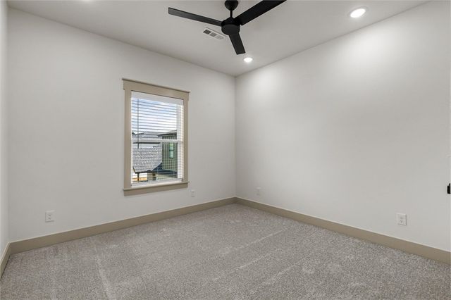 2333 W Seminole Drive, Rogers, AR 72758