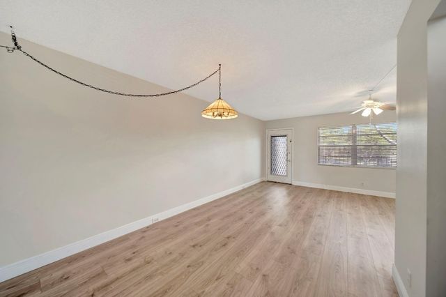 300 SW 134th Way 204E, Pembroke Pines, FL 33027