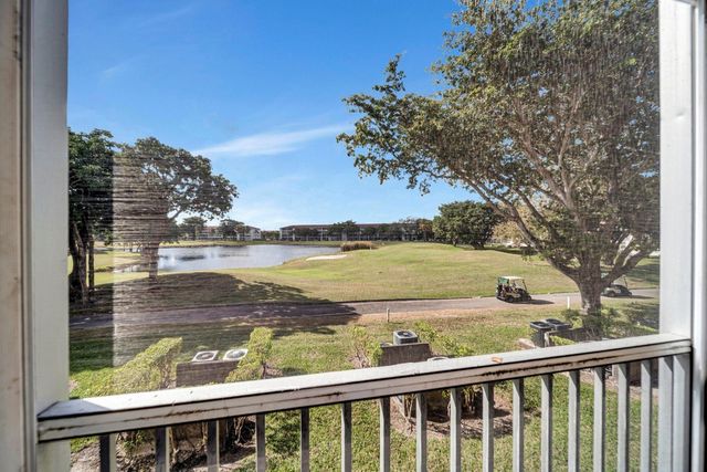 300 SW 134th Way 204E, Pembroke Pines, FL 33027