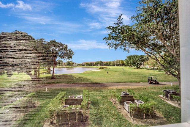 300 SW 134th Way 204E, Pembroke Pines, FL 33027