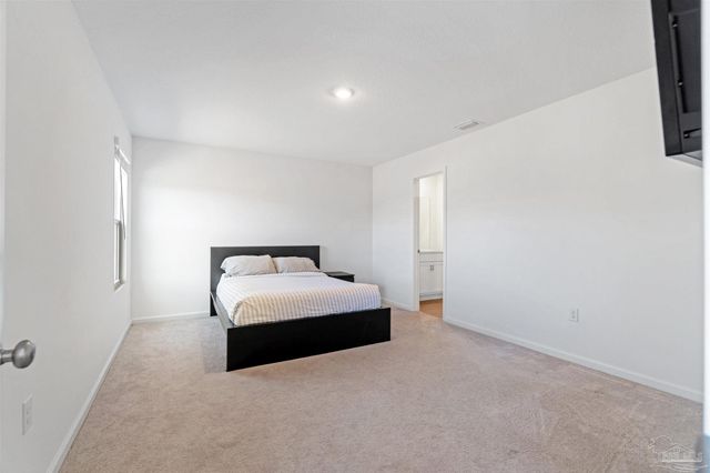 4635 Carlstrom Ln, Pensacola, FL 32507