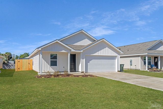 4635 Carlstrom Ln, Pensacola, FL 32507