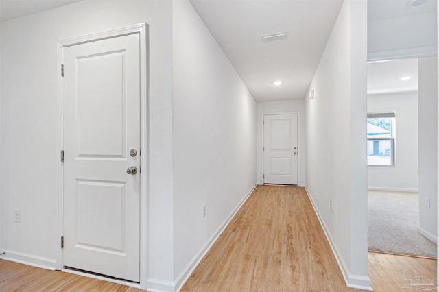 4635 Carlstrom Ln, Pensacola, FL 32507