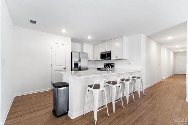 4635 Carlstrom Ln, Pensacola, FL 32507