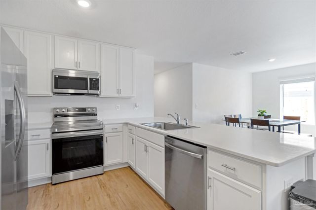 4635 Carlstrom Ln, Pensacola, FL 32507