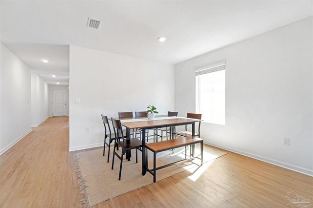 4635 Carlstrom Ln, Pensacola, FL 32507