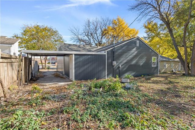 6924 Hunter Street, Raytown, MO 64133